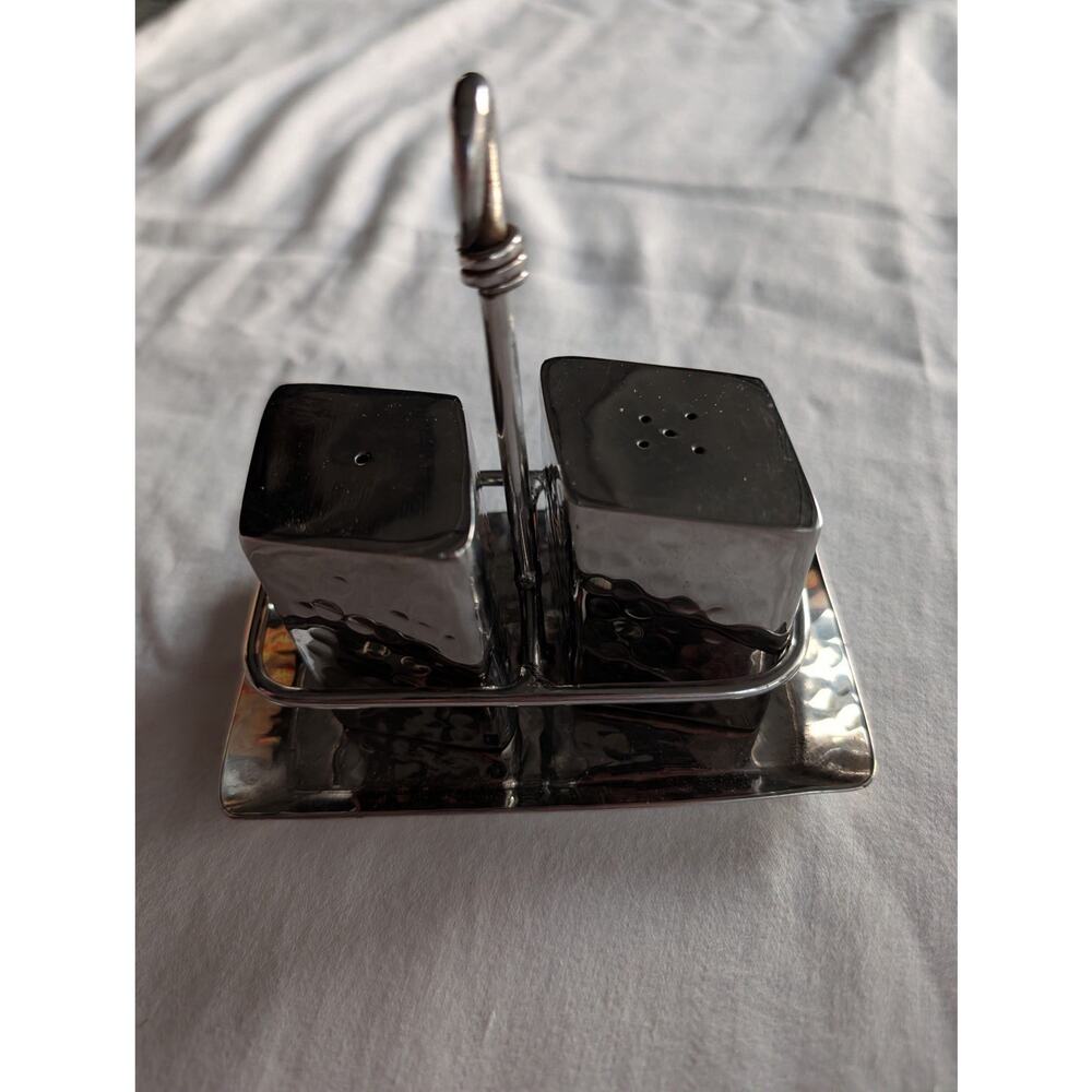 Stainless salt & pepper shakers diamong shaped hammered pattern w Tray solid-A17